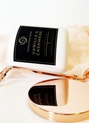 Vanilla & Cashmere Scented Candle